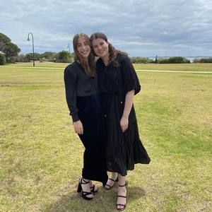 Meet your Posher, Shira